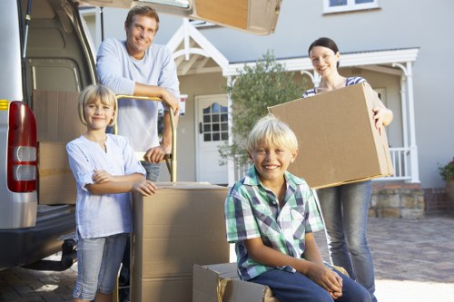 Home removal support for a flat or house in Woodside